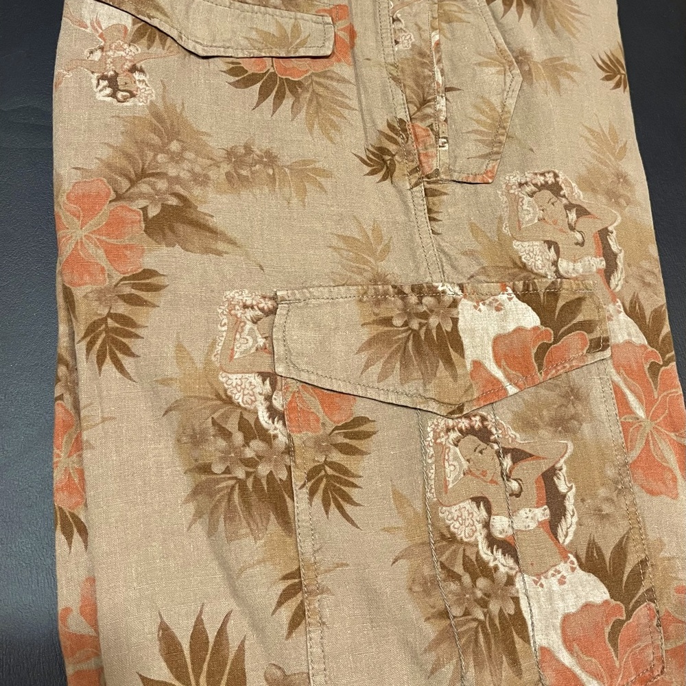 Tommy Bahama Relax Shorts, 34 Regular, Seahorse, Pattern, 100% Linen, Made China